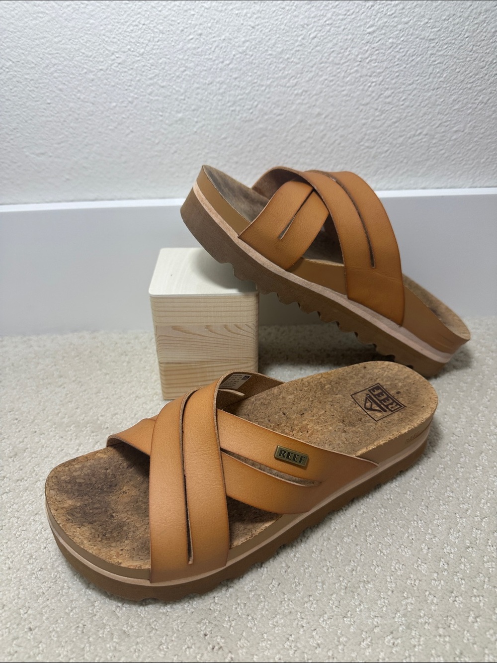 Reef Platform Sandals Criss Cross Straps Womens 8